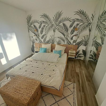 Superbe Appartement Piscine, Tennis, Vue Mer Et Decore Avec Gout Cassis Eksteriør bilde