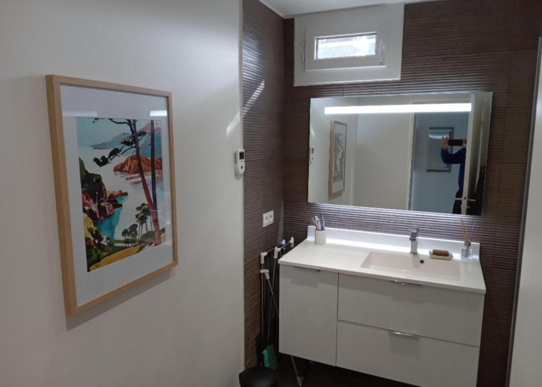 Superbe Appartement Piscine, Tennis, Vue Mer Et Decore Avec Gout Cassis Eksteriør bilde