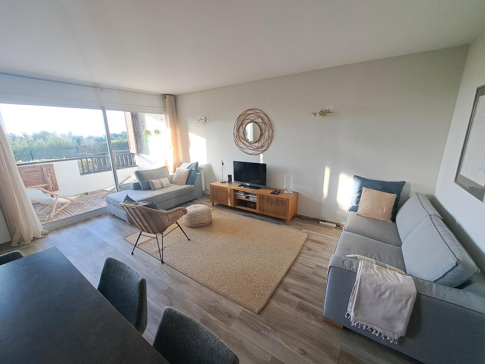 Superbe Appartement Piscine, Tennis, Vue Mer Et Decore Avec Gout Cassis Eksteriør bilde